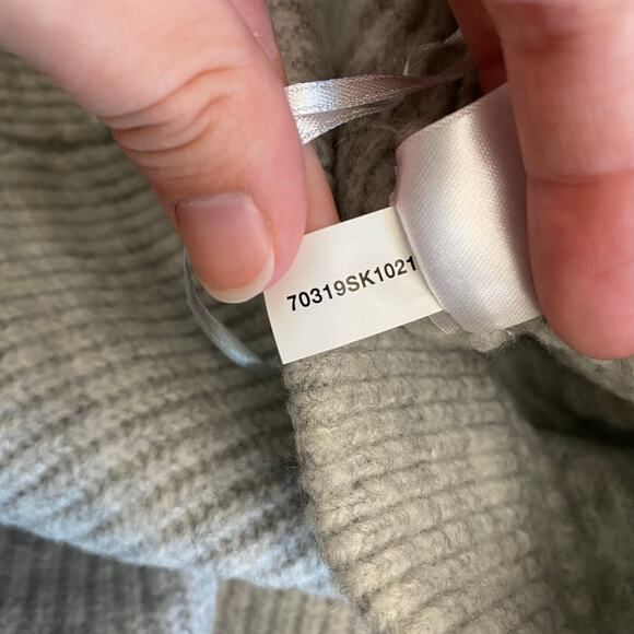 Gianni Bini Ribbed Knit Sweater Skirt Set Gray Crop Cardigan and Skirt‎ M/L - Picture 12 of 13